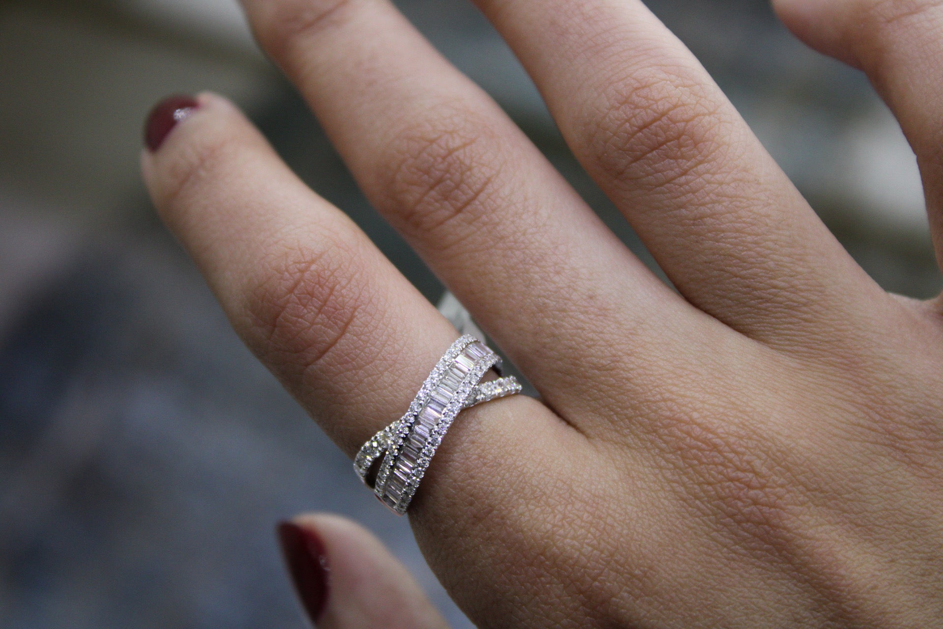 Overlapping Diamond Ring